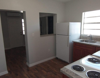 31 Edmund Road - Photo Thumbnail 6