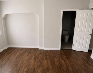 31 Edmund Road - Photo Thumbnail 16