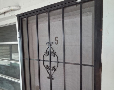 31 Edmund Road - Photo Thumbnail 13