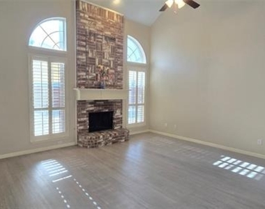 7509 Avalon Drive - Photo Thumbnail 7