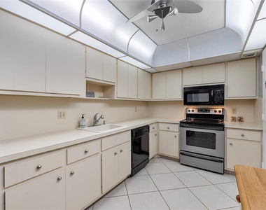 405 N Ocean Boulevard - Photo Thumbnail 12
