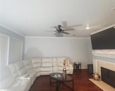1024 Fair Oaks Drive - Photo Thumbnail 21