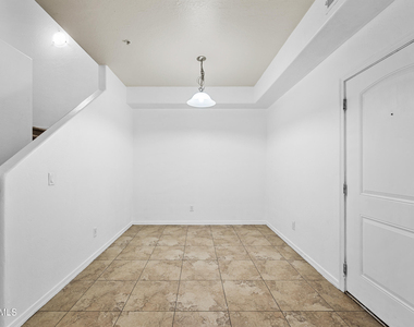 4608 W Maryland Avenue - Photo Thumbnail 3