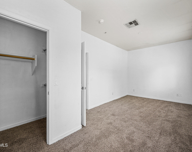4608 W Maryland Avenue - Photo Thumbnail 16