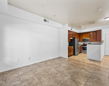 4608 W Maryland Avenue - Photo Thumbnail 1