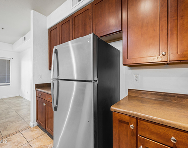 4608 W Maryland Avenue - Photo Thumbnail 7