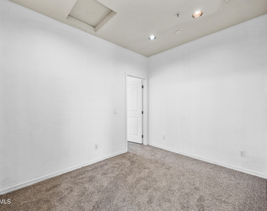 4608 W Maryland Avenue - Photo Thumbnail 9