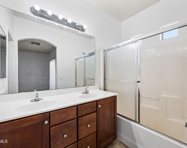 4608 W Maryland Avenue - Photo Thumbnail 13