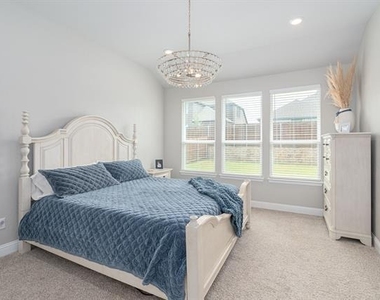 4104 Mockingbird Lane - Photo Thumbnail 9