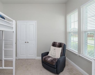 4104 Mockingbird Lane - Photo Thumbnail 15