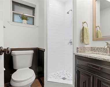 412 E Northgate Drive - Photo Thumbnail 22