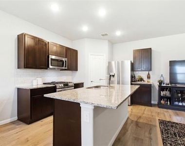 1136 Country Glen Drive - Photo Thumbnail 2
