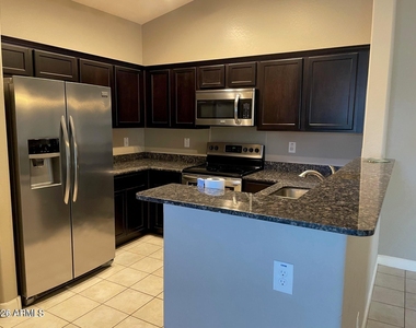 2150 W Alameda Road - Photo Thumbnail 9