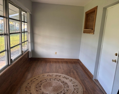 211 Country Lane - Photo Thumbnail 21
