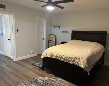 211 Country Lane - Photo Thumbnail 16