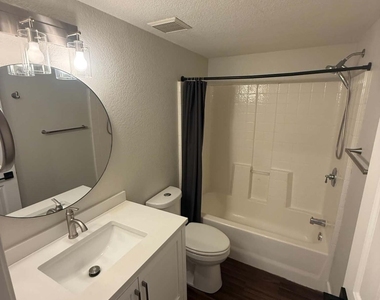 1505 N Center Street - Photo Thumbnail 14