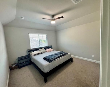6443 Culverdale Lane - Photo Thumbnail 30