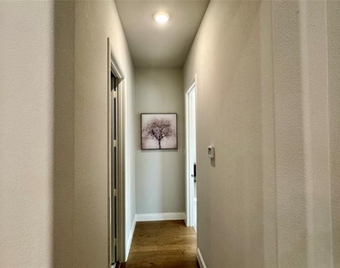 6443 Culverdale Lane - Photo Thumbnail 16