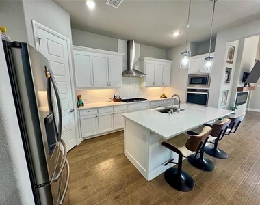 6443 Culverdale Lane - Photo Thumbnail 8