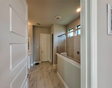 6443 Culverdale Lane - Photo Thumbnail 20