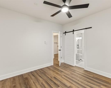 418 Lillian Street - Photo Thumbnail 13