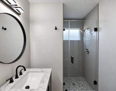 232 Maplecrest Circle - Photo Thumbnail 12