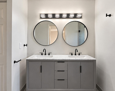 232 Maplecrest Circle - Photo Thumbnail 13