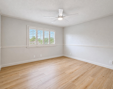 232 Maplecrest Circle - Photo Thumbnail 18