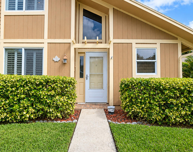 232 Maplecrest Circle - Photo Thumbnail 15