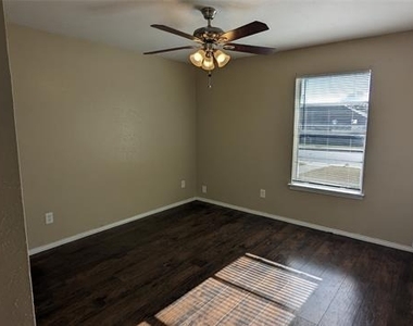 1434 Deborah Avenue - Photo Thumbnail 11