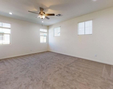 1107 S Vine Street - Photo Thumbnail 27