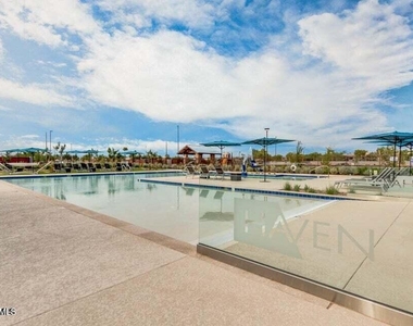 1107 S Vine Street - Photo Thumbnail 43