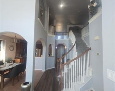 5513 Grenada Drive - Photo Thumbnail 3