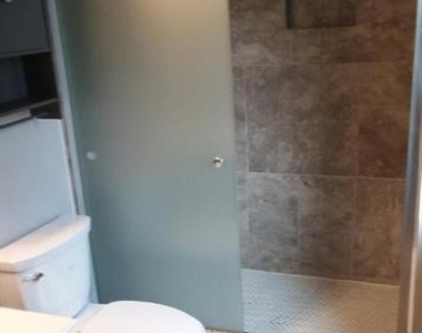 826 Greene Way - Photo Thumbnail 15