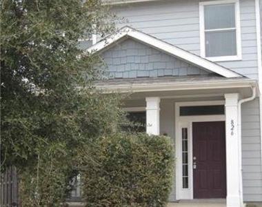826 Greene Way - Photo Thumbnail 3