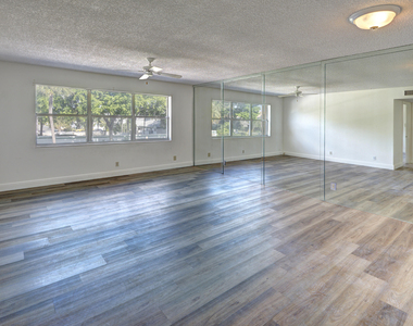 420 Se 2nd Avenue - Photo Thumbnail 5