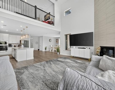 1428 Huckleberry Street - Photo Thumbnail 4
