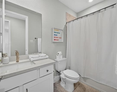 1428 Huckleberry Street - Photo Thumbnail 16