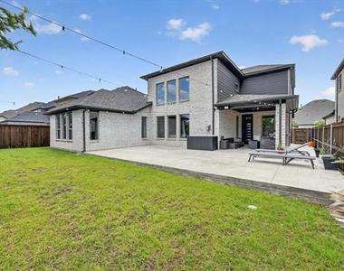1428 Huckleberry Street - Photo Thumbnail 9