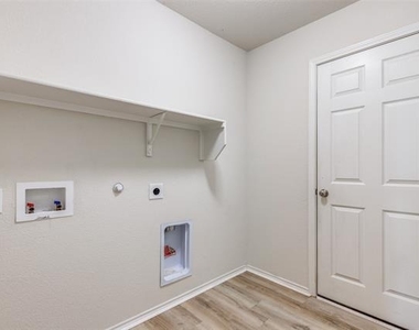 1337 Waggoner Drive - Photo Thumbnail 22