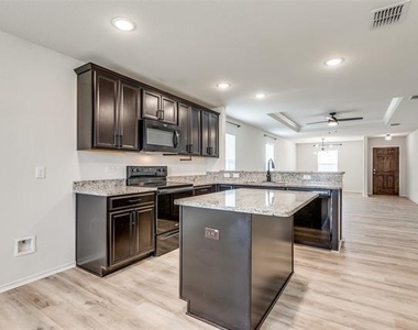 1337 Waggoner Drive - Photo Thumbnail 7
