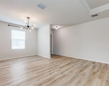 1337 Waggoner Drive - Photo Thumbnail 17