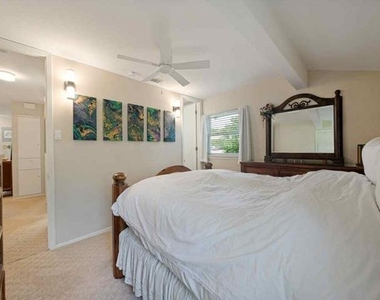3032 Hollandale Lane - Photo Thumbnail 8