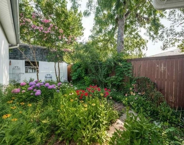 3032 Hollandale Lane - Photo Thumbnail 24