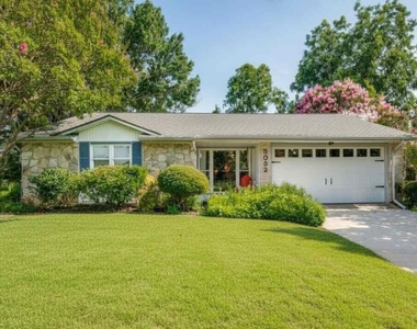 3032 Hollandale Lane - Photo Thumbnail 14