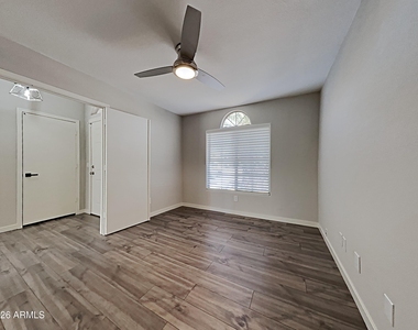 13233 W Ironwood Street - Photo Thumbnail 6