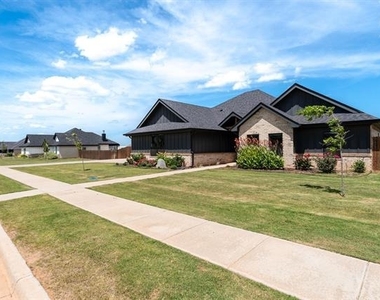 133 Bell Street - Photo Thumbnail 2