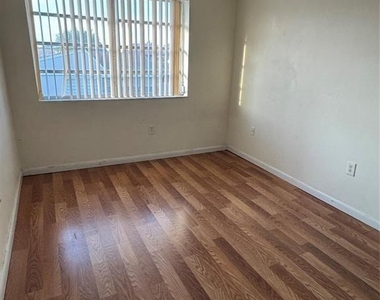 15690 Sw 82nd Circle Lane - Photo Thumbnail 19