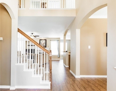 2413 Aberdeen Avenue - Photo Thumbnail 15