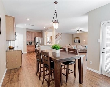 2413 Aberdeen Avenue - Photo Thumbnail 20